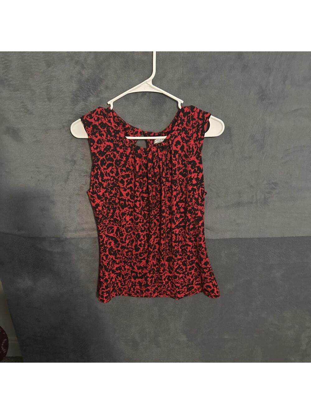 Calvin Klein Women's Red Geometric Sleeveless Keyhole Back Blouse Top Sz Medium